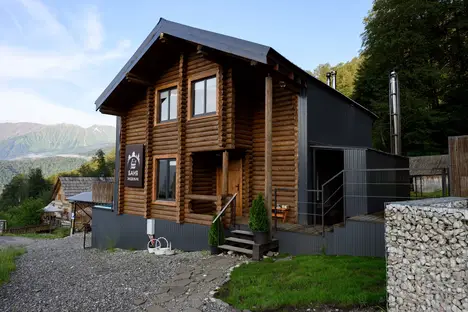 Дом в Городском округе Сочи, Городской округ Сочи, Горнолыжный курорт Роза х., велопешеходная тропа Озёрный траверс, 40 Дом в Городском округе Сочи, Городской округ Сочи, Горнолыжный курорт Роза х., велопешеходная тропа Озёрный траверс, 40