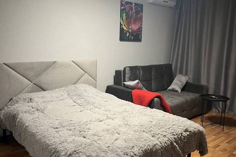 1-комнатная квартира в Волгограде, ул. 7-й Гвардейской, 19