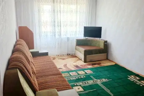 3-комнатная квартира в Углегорске, Углегорск, ул. Кутузова, 26