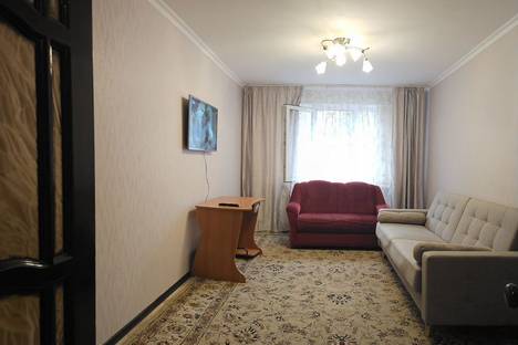 2-комнатная квартира в Оренбурге, ул. Чкалова, 23