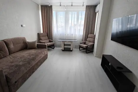 1-комнатная квартира в Симферопольском районе, Симферопольский р-н , с. Мирное, Щедрая ул., 4 1-комнатная квартира в Симферопольском районе, Симферопольский р-н , с. Мирное, Щедрая ул., 4