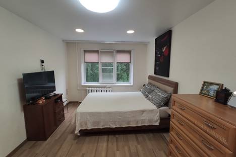 3-комнатная квартира в Мурманске, пр-кт Героев-Североморцев, 15к2