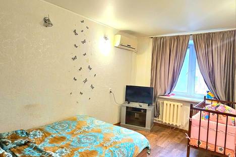 3-комнатная квартира в Стерлитамаке, Стерлитамак, Коммунистическая ул., 84