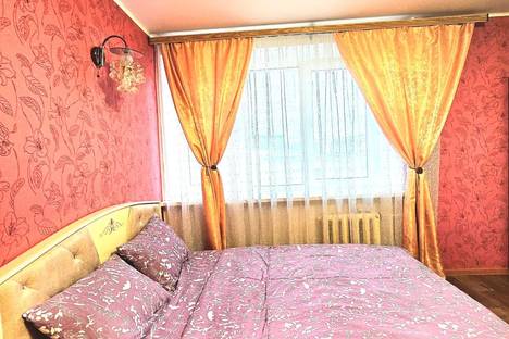 3-комнатная квартира в Стерлитамаке, Стерлитамак, Коммунистическая ул., 84