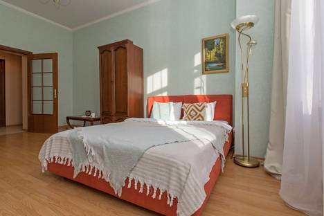 2-комнатная квартира в Калининграде, Ленинградская ул., 2