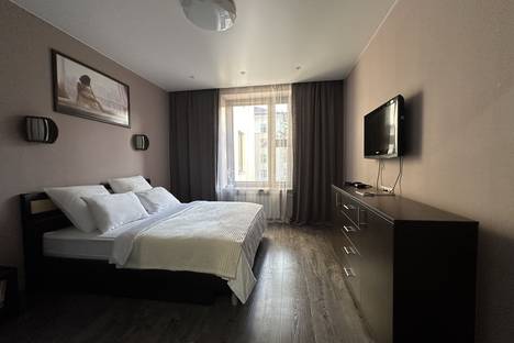 2-комнатная квартира в Мурманске, пр-кт Ленина, 53