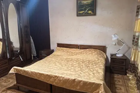 2-комнатная квартира в Кисловодске, ул. Лермонтова, 6