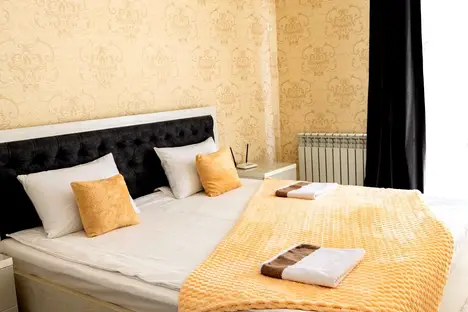 2-комнатная квартира в Ташкенте, Ташкент, Чиланзарский р-н , ул. Аль-Хорезми, 66/8