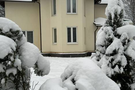 Дом в аренду посуточно в Ленинградской области по адресу Всеволожский р-н , Колтушское г.п., п. Воейково, Солнечная ул., 11