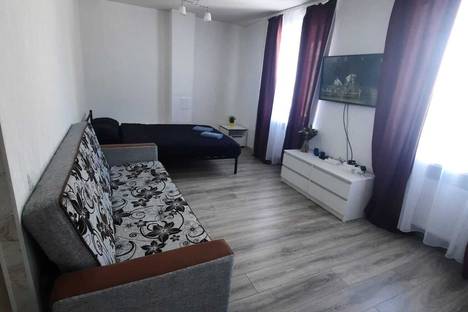 Однокомнатная квартира в аренду посуточно в Краснокамске по адресу ул. Энтузиастов, 5