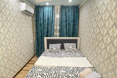 3-комнатная квартира в Ташкенте, Ташкент, Чиланзарский р-н , массив Чиланзар, 8-й кв-л, 8