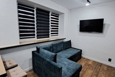 2-комнатная квартира в Великом Новгороде, р-н  Софийская сторона, Десятинная ул., 14