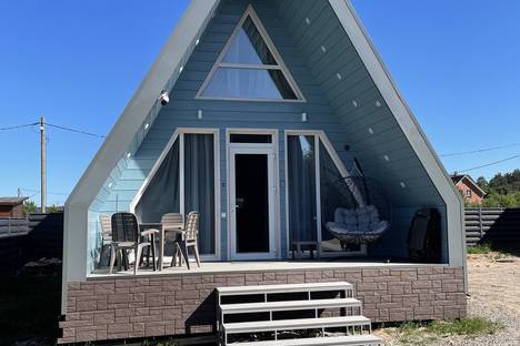 Дом в Ленинградской области, Ленинградская область, Приозерский р-н , Ларионовское с.п., п. Ларионово, ул. Елизаветы Глинки, 95