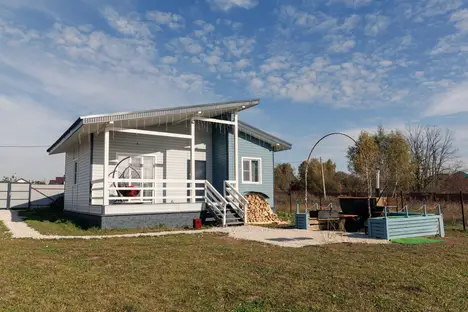 Дом в Тульской области, Тульская область, Заокский р-н , с.п. Демидовское, д. Александровка, Тульская ул., 2