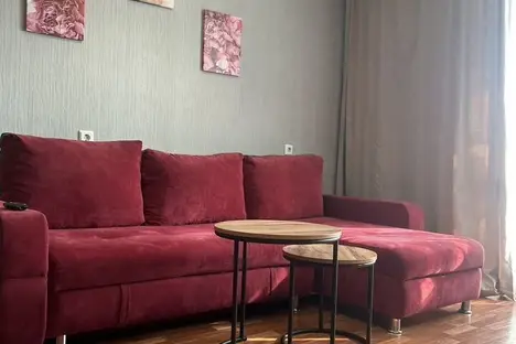 2-комнатная квартира в Челябинске, ул. Хохрякова, 34