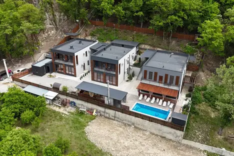 4-комнатная квартира в Абрау-Дюрсо, Абрау-Дюрсо, Лиловый пер., 17