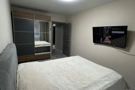 2-комнатная квартира в Кургане, жилой р-н  Заозёрный, 4-й мкр., 12А