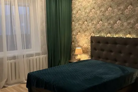 3-комнатная квартира в Кургане, жилой р-н  Заозёрный, 1-й мкр., 13