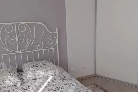 2-комнатная квартира в Саратове, Валовая ул., 12