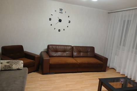 3-комнатная квартира в Пинске, Юная ул., 30