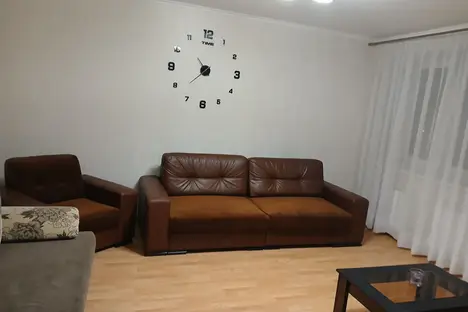 3-комнатная квартира в Пинске, Юная ул., 30