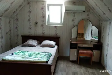 Комната в селе Морском, ул. Ленина, 6