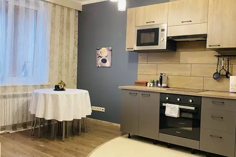 2-комнатная квартира в Тюмени, Фабричная ул., 9