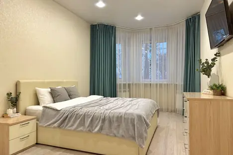 2-комнатная квартира в Ярославле, Флотский спуск, 1/2