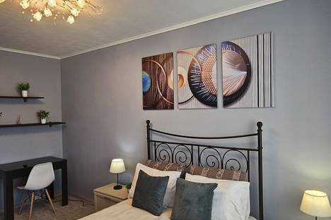 Двухкомнатная квартира в аренду посуточно в Сестрорецке по адресу ул. Токарева, 4