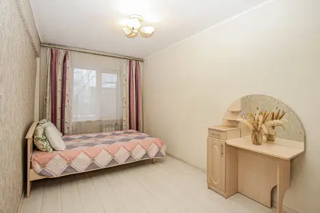 2-комнатная квартира в Улан-Удэ, Солнечная ул., 37