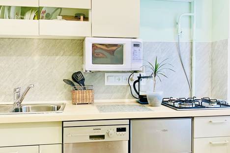 2-комнатная квартира в Мурманске, ул. Полярные Зори, 41к4