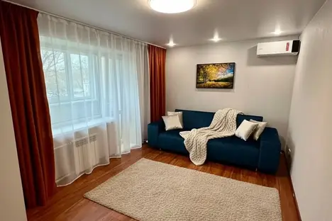 2-комнатная квартира во Владивостоке, ул. Ильичёва, 16