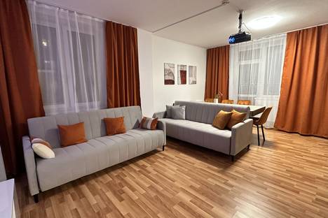 2-комнатная квартира в Екатеринбурге, ул. Стачек, 4