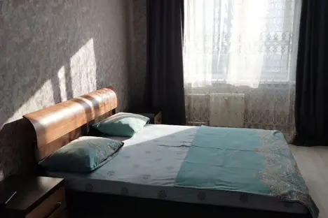 2-комнатная квартира в Оренбурге, ул. Братьев Хусаиновых, 4/2