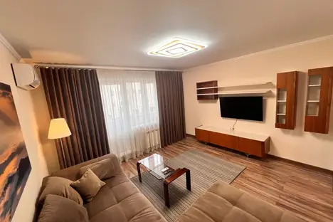 2-комнатная квартира в Красноярске, мкр. Взлётка, ул. Батурина, 19