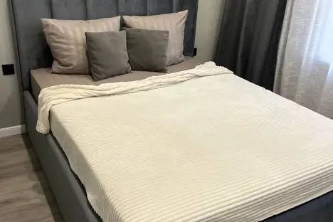 2-комнатная квартира в Красноярске, Красноярск, ул. Петра Ломако, 1