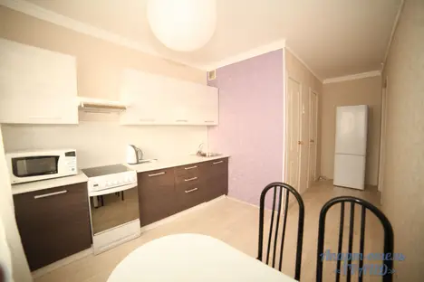 1-комнатная квартира в Красноярске, Красноярск, мкр. Взлётка, ул. Батурина, 19