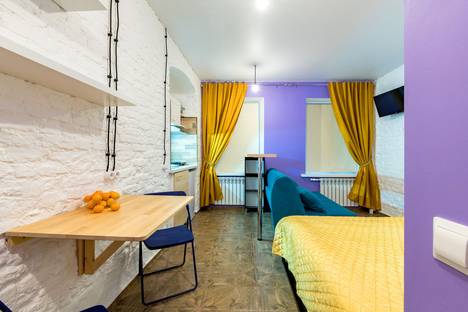 Однокомнатная квартира в аренду посуточно в Санкт-Петербурге по адресу наб. реки Фонтанки, 85