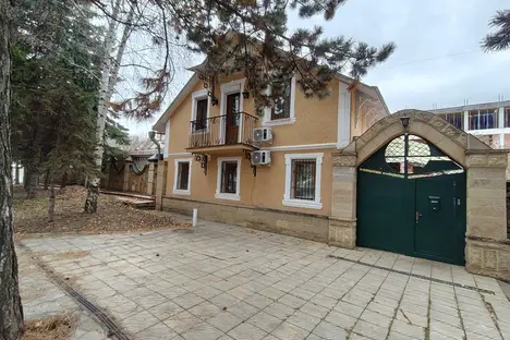 Дом в Кисловодске, пр-кт Дзержинского, 25