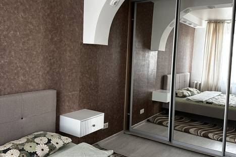 Трёхкомнатная квартира в аренду посуточно в Симферополе по адресу Киевская ул., 133