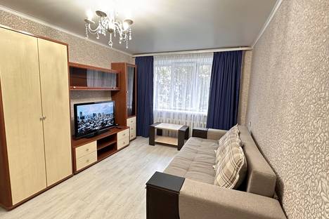 3-комнатная квартира в Оренбурге, ул. Орлова, 5