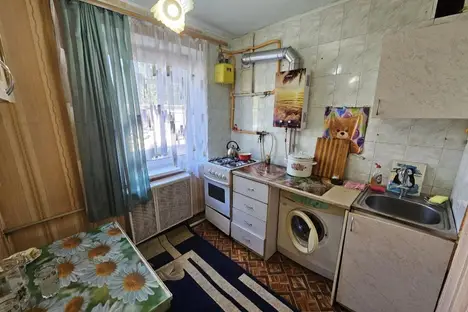 2-комнатная квартира в Шахтёрске, Шахтёрск, ул. Ленина, 51