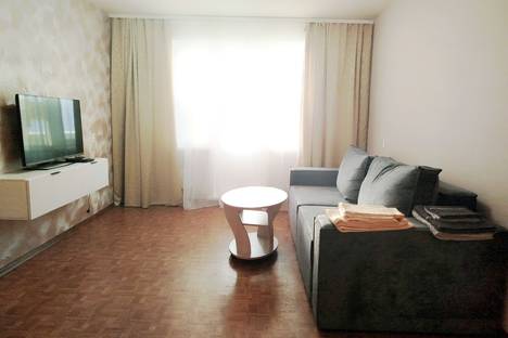 Однокомнатная квартира в аренду посуточно в Твери по адресу б-р Гусева, 47к2