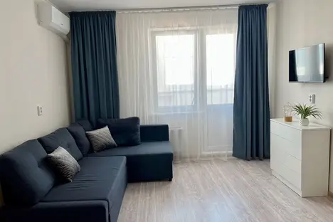 2-комнатная квартира в Новороссийске, ул. Мурата Ахеджака, 17