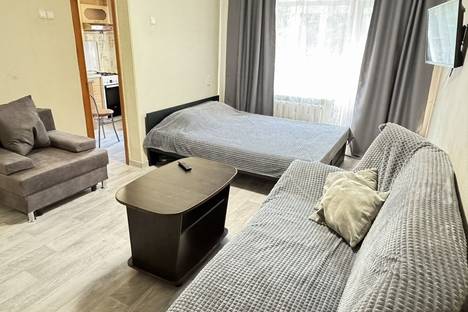 3-комнатная квартира в Тюмени, ул. Мельникайте, 58