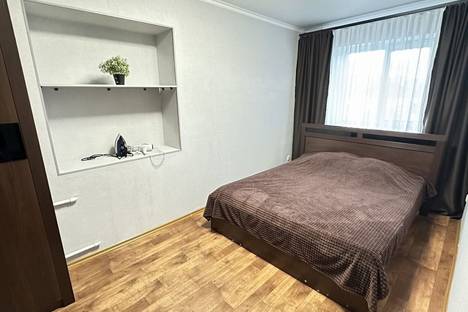 2-комнатная квартира в Тюмени, ул. Орджоникидзе, 62