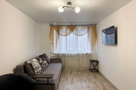 Двухкомнатная квартира в аренду посуточно в Мариуполе по адресу пр-кт Ленина, 102