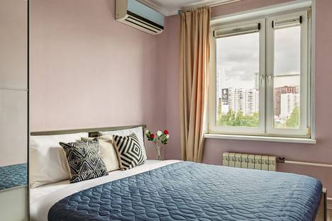 2-комнатная квартира в Москве, Москва, ул. Народного Ополчения, 20к1, м. Народное ополчение