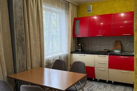 2-комнатная квартира в Усолье-Сибирском, ул. Розы Люксембург, 5