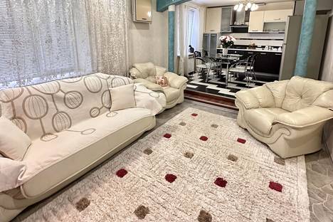 3-комнатная квартира в Краснодоне, Первоконная ул., 11